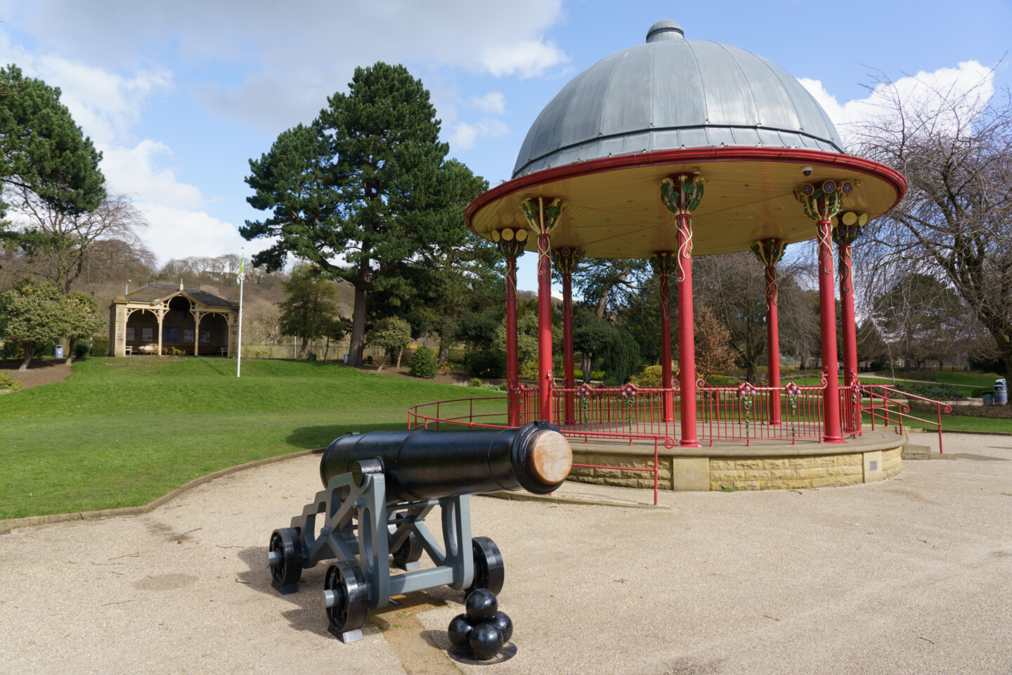 Shipley,,West,Yorkshire,,Uk.3.20.2020.ornamental,Black,Cannon,In,Front,Of,Roberts